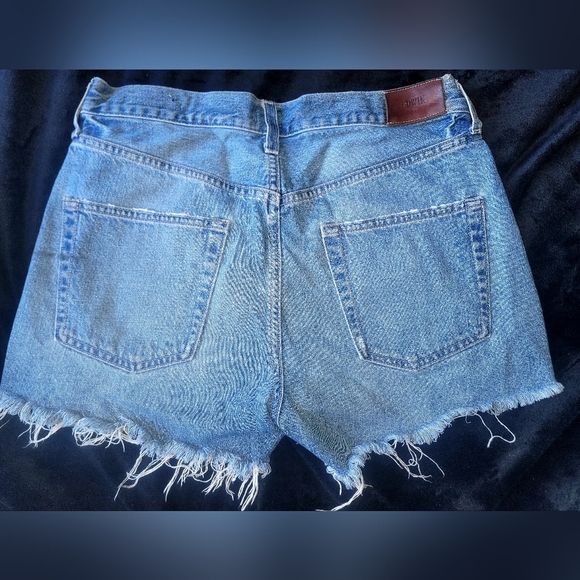🤩❤️‍🔥 Edwin Distressed CAI Short Cut Off Jean Shorts Sz 27 - Picture 4 of 10